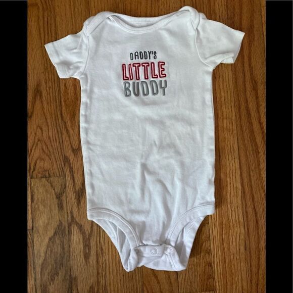 Daddy’s Little Buddy onesie - Picture 1 of 2